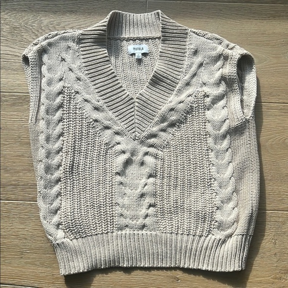 Pistola Beige V-Neck Sweater